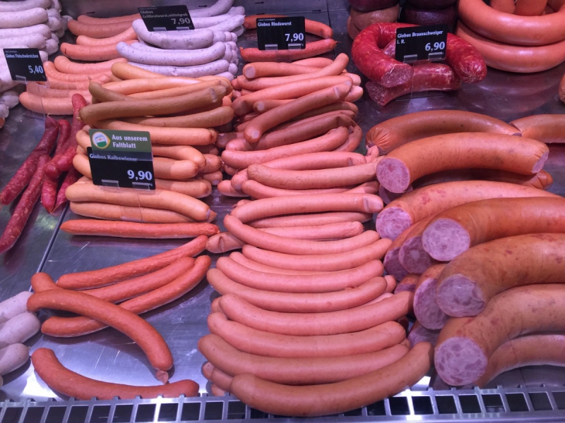 boutique-CAILLE-min_sausages_meat_butchery-1069321